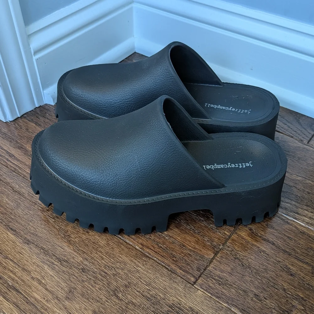 Jeffrey Campbell Black Platform Clog Mules - Picture 3 of 8